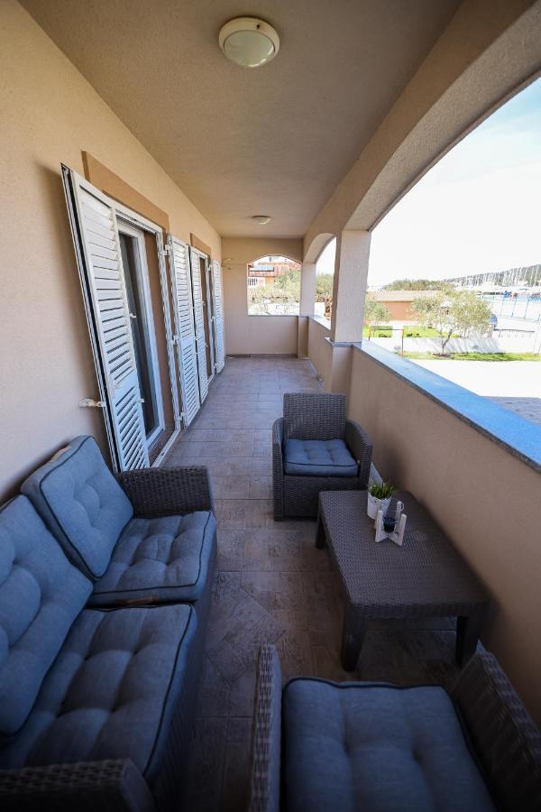 Apartments Skara Bibinje Extérieur photo