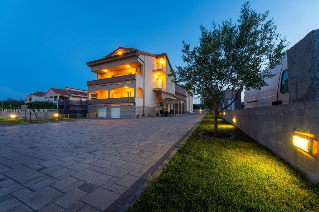 Apartments Skara Bibinje Chambre photo