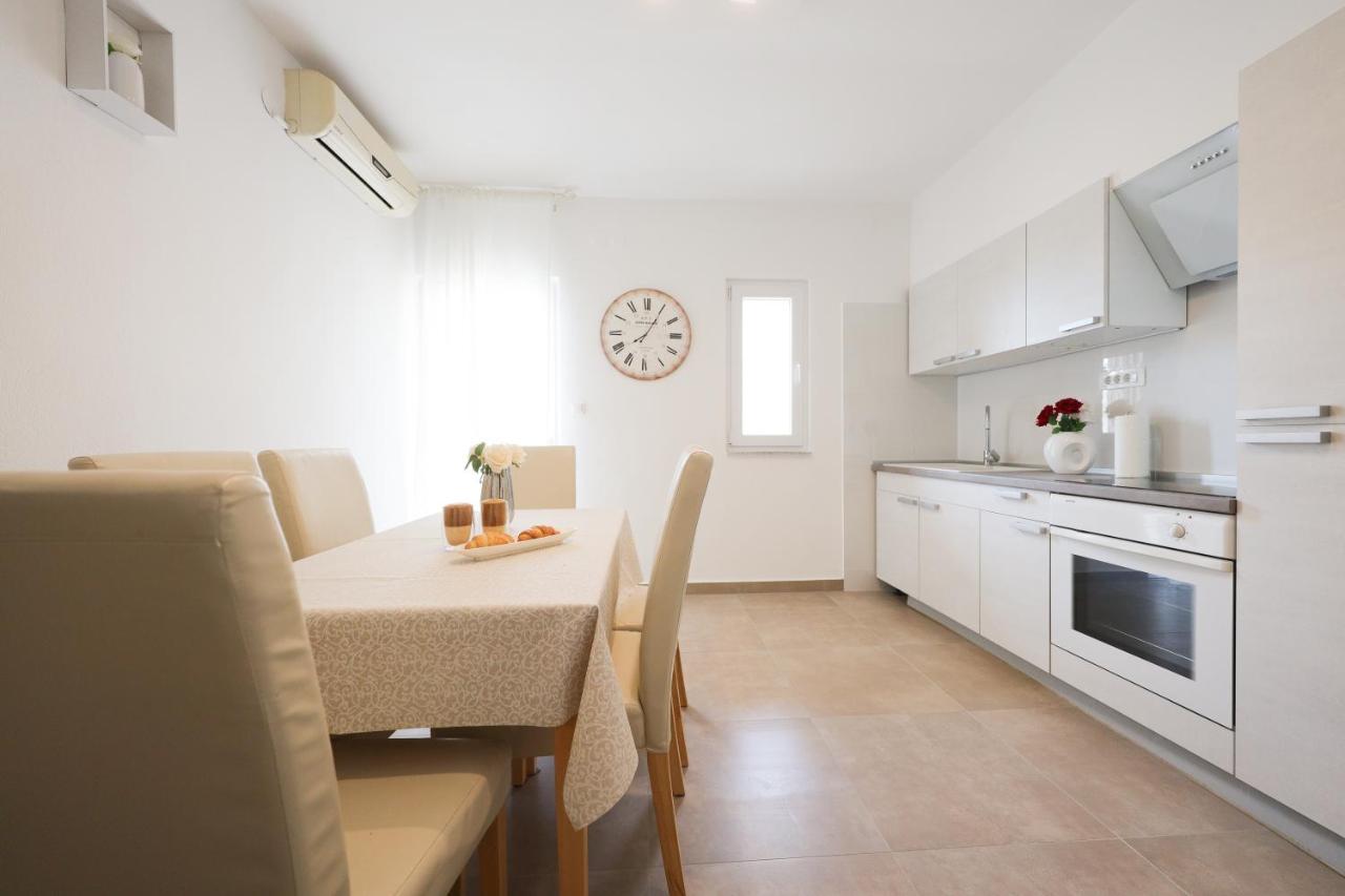 Apartments Skara Bibinje Extérieur photo